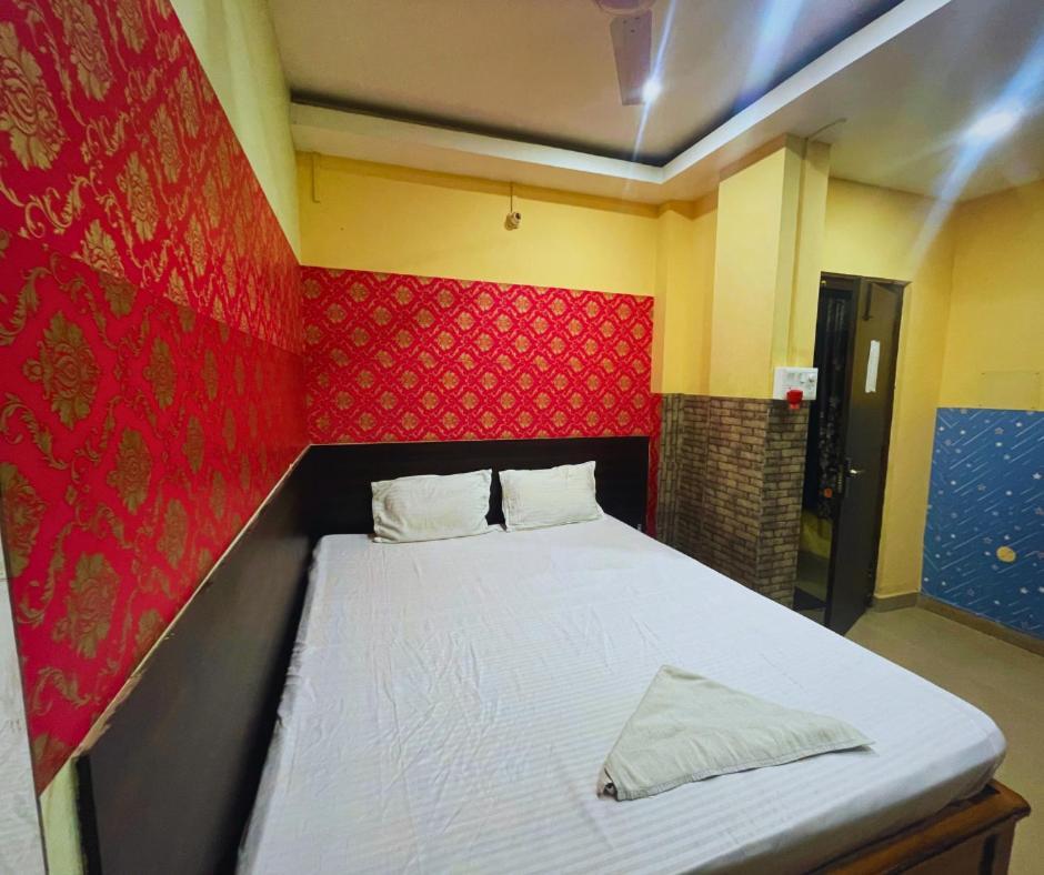 Hotel H K Residency Near Kalakshetra Guwahati Exterior foto