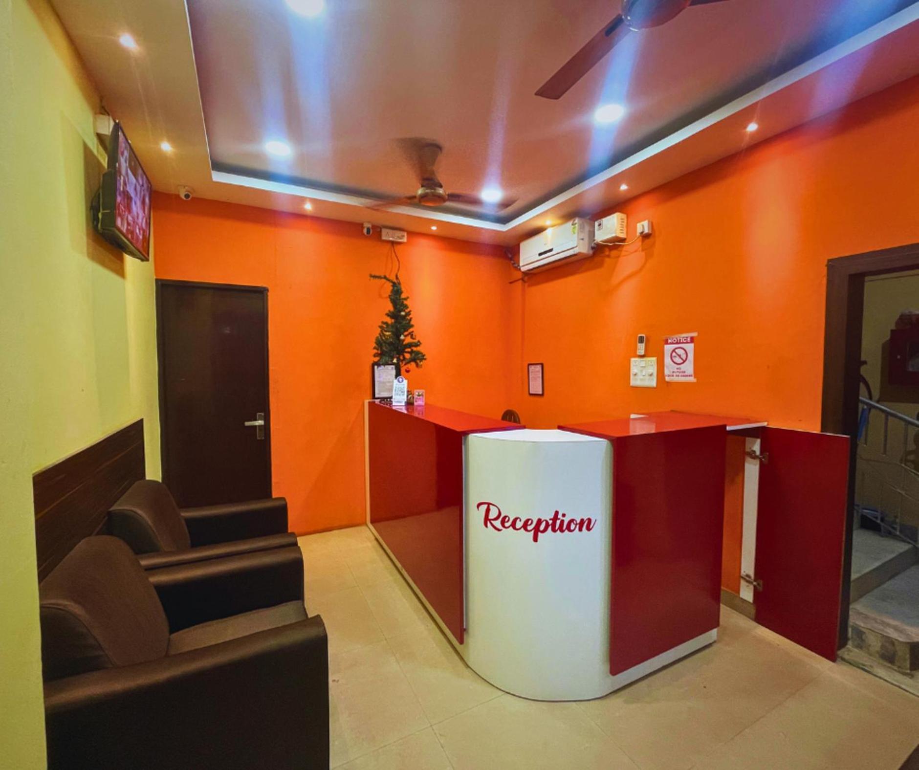 Hotel H K Residency Near Kalakshetra Guwahati Exterior foto
